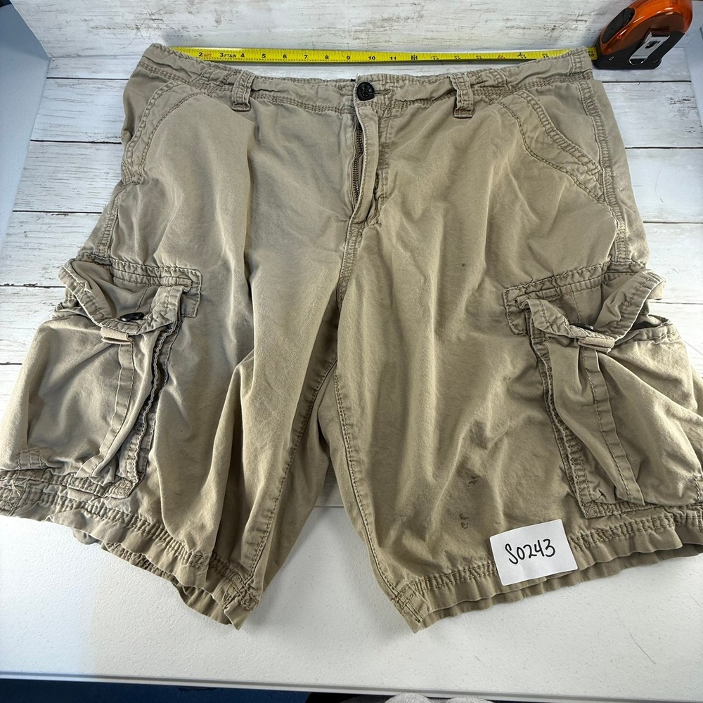 Union Bay Mens Khaki Tan Cargo Shorts Size 38 Relaxed Fit Cotton Twill Casual‎